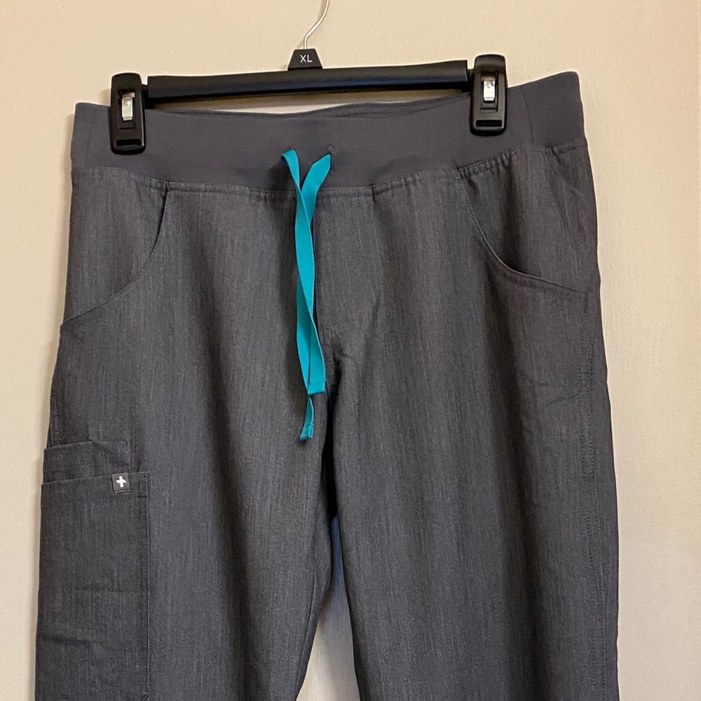 FIGS Kade Graphite Scrub pants